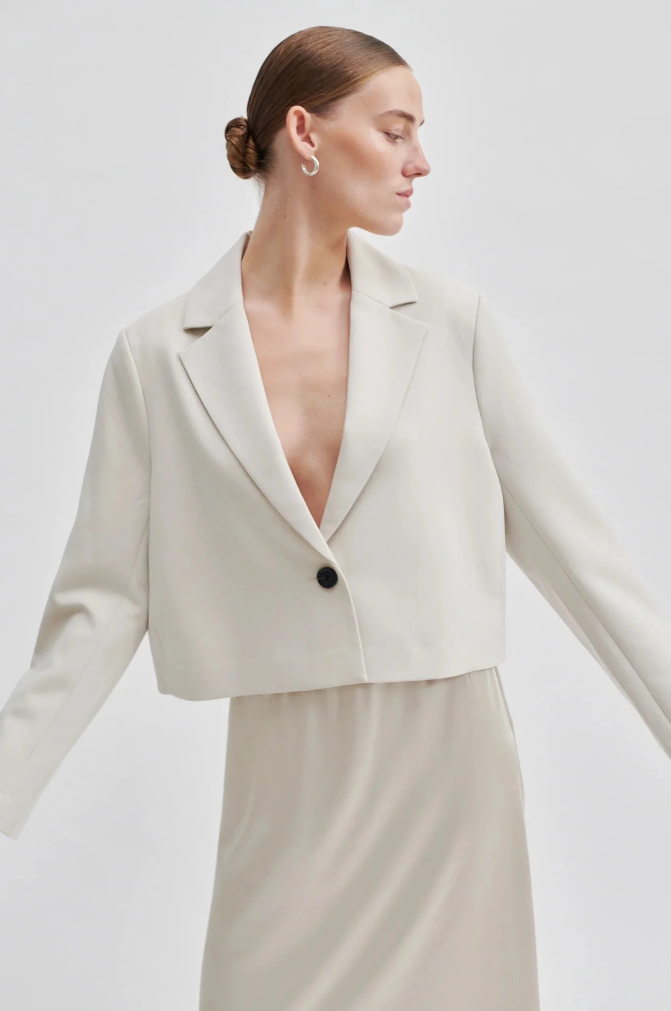 Evie Cropped Blazer Pumice Stone - Image 2