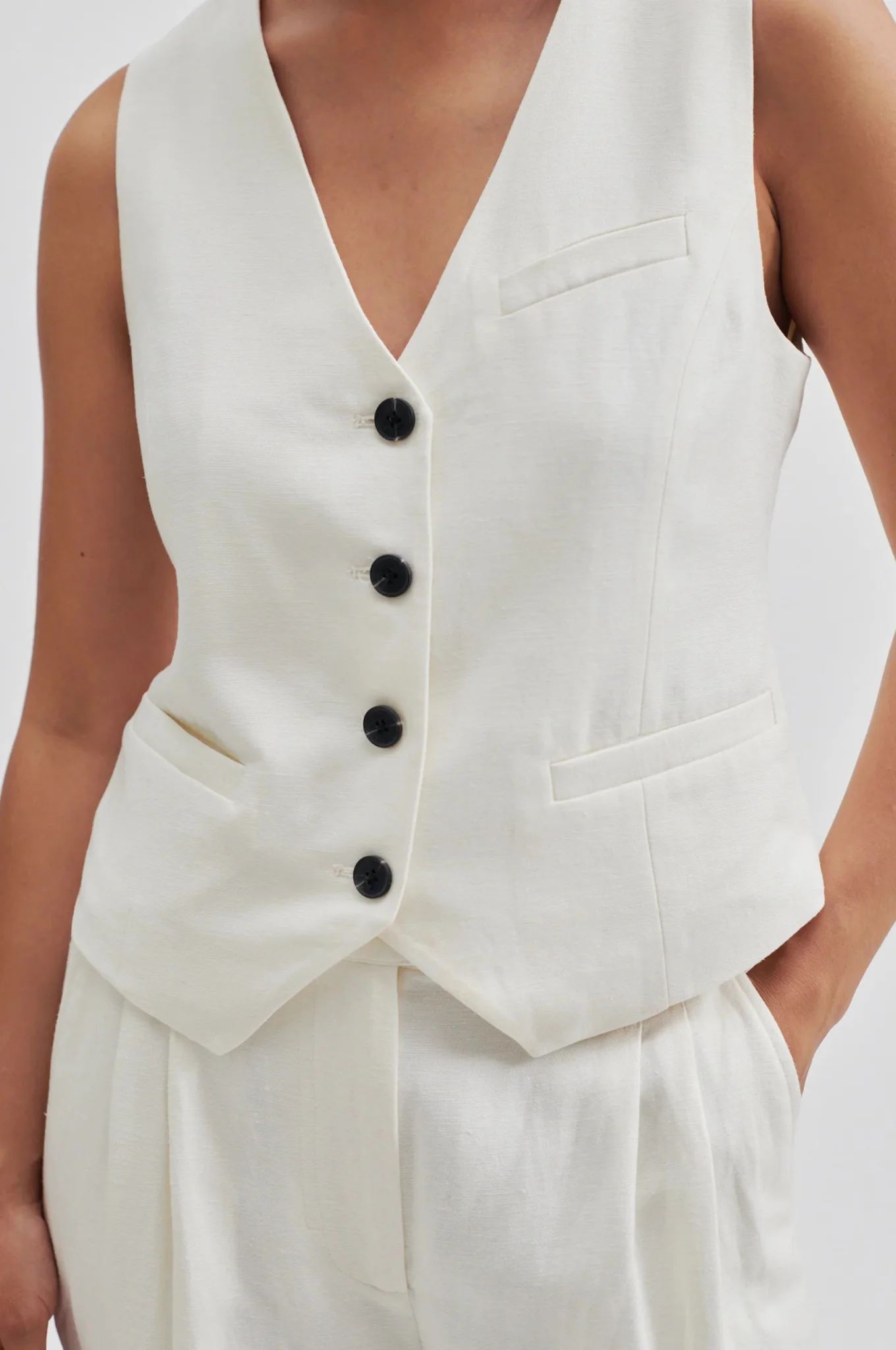 Lino Waistcoat Antique White - Image 3