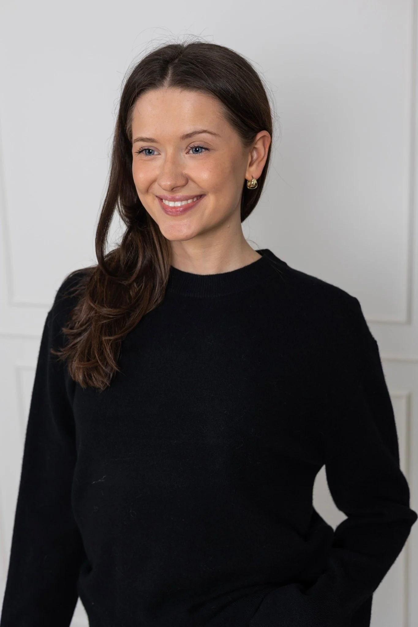 Yasemilie O-Neck Knit Pullover Black - Image 7