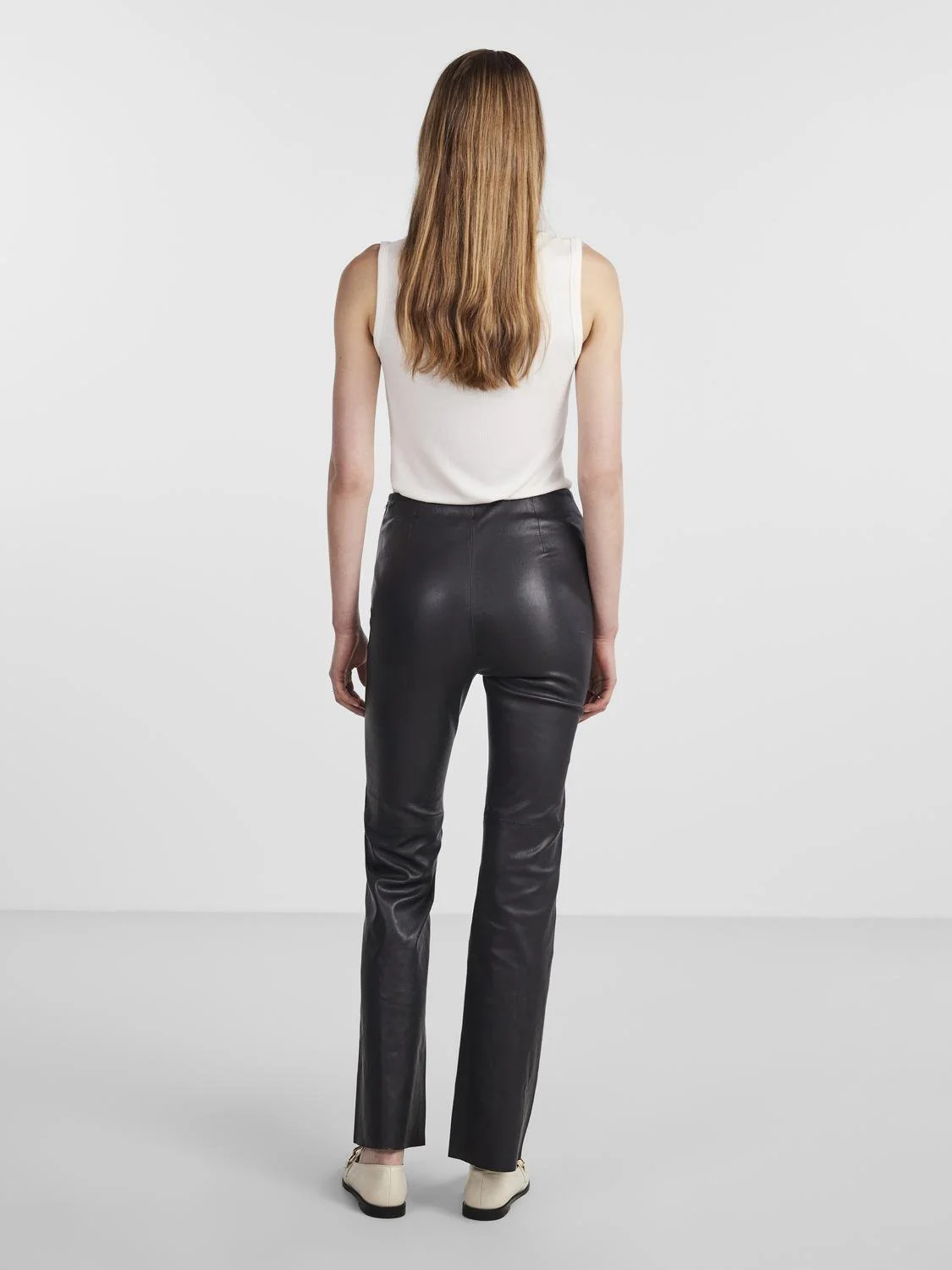 Yaszellu Bootcut Leather Pant Black - Image 9