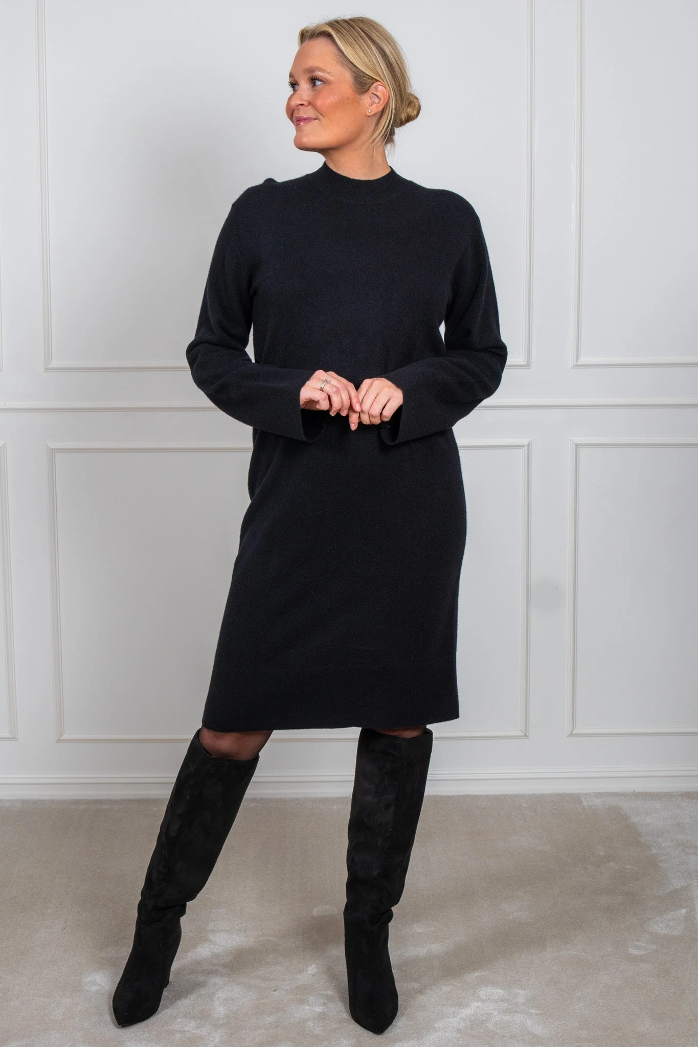 Yasemilie Ls Funnel Knit Dress Black - Image 3