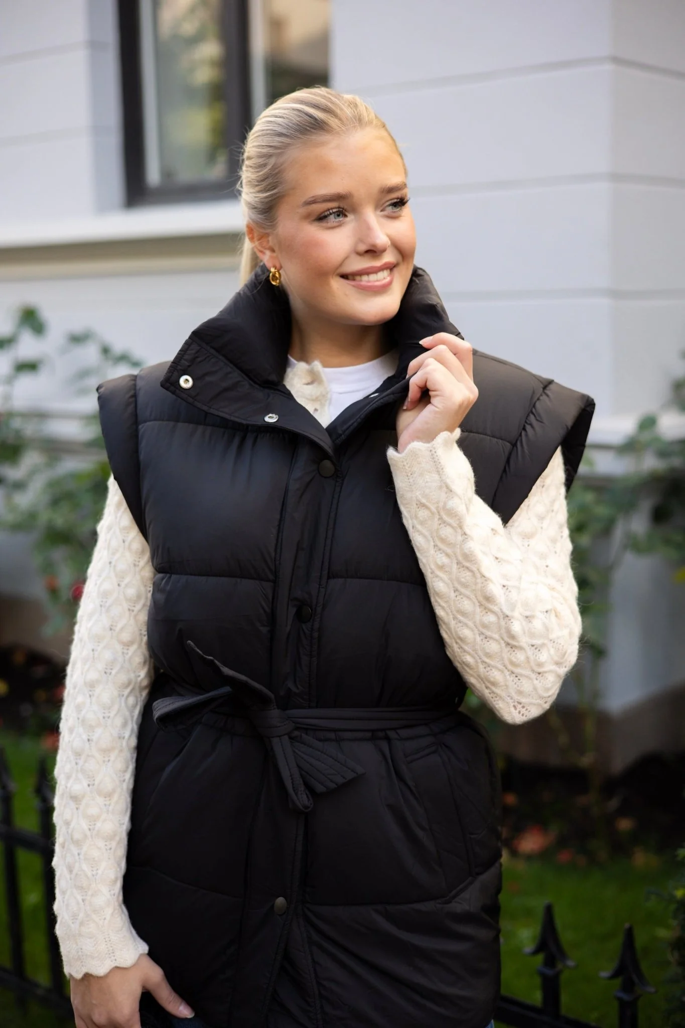Yasmerla Padded Vest Black