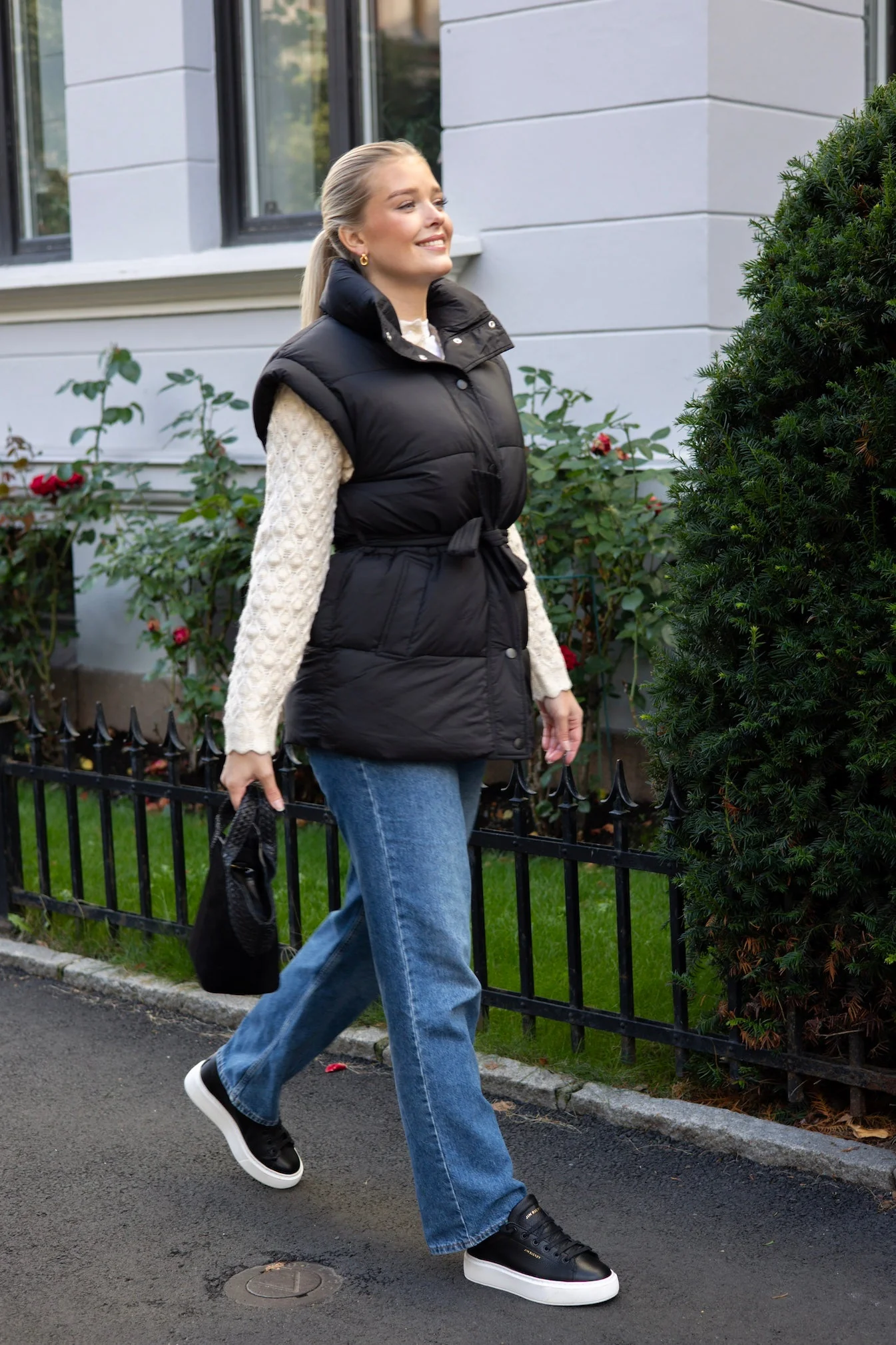 Yasmerla Padded Vest Black - Image 5