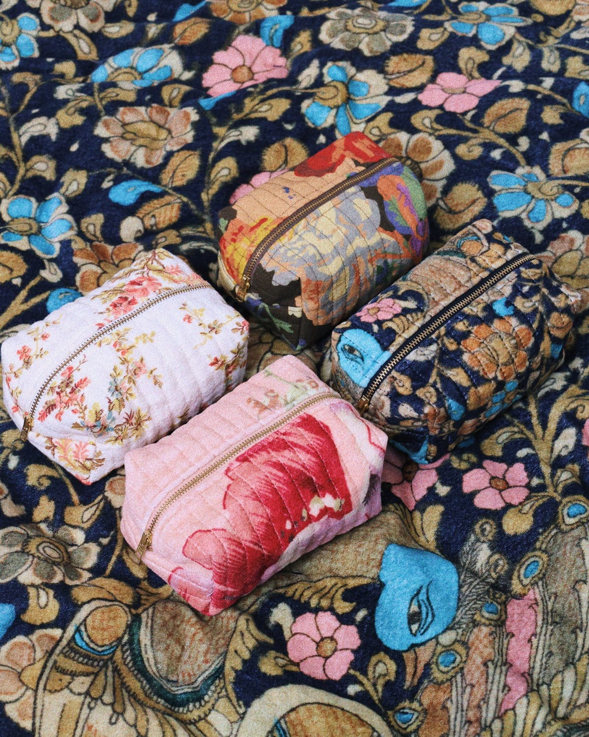 Makeup Bag Linen Flower Branch - Image 2