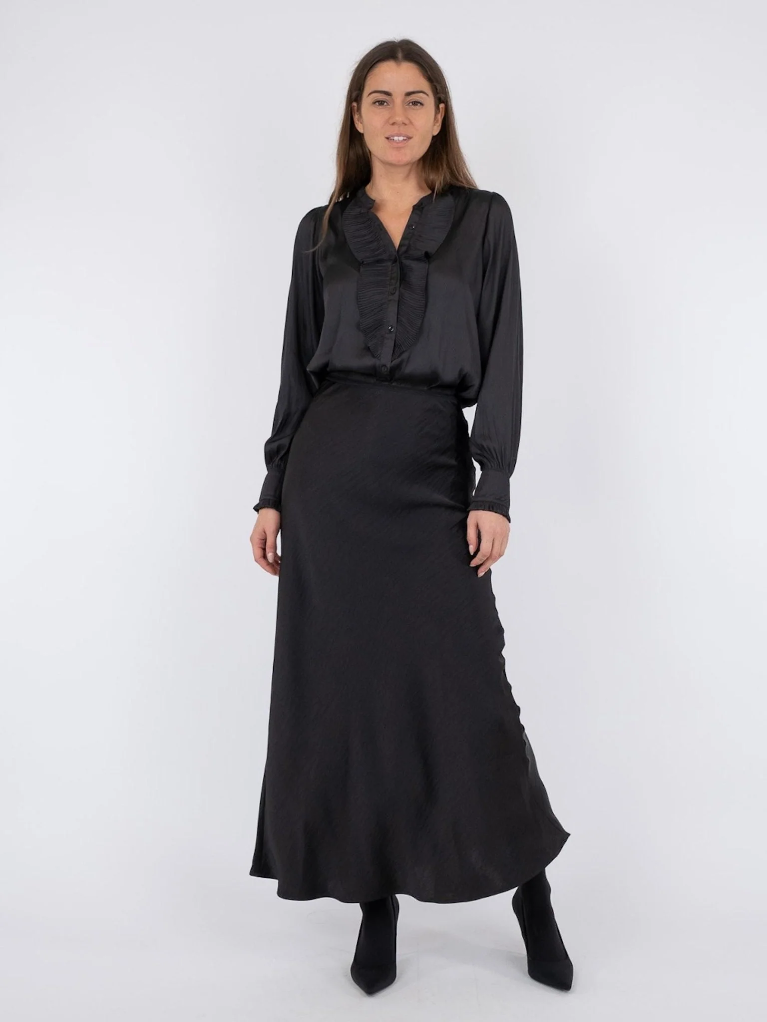 Vicky Heavy Sateen Skirt Black - Image 10