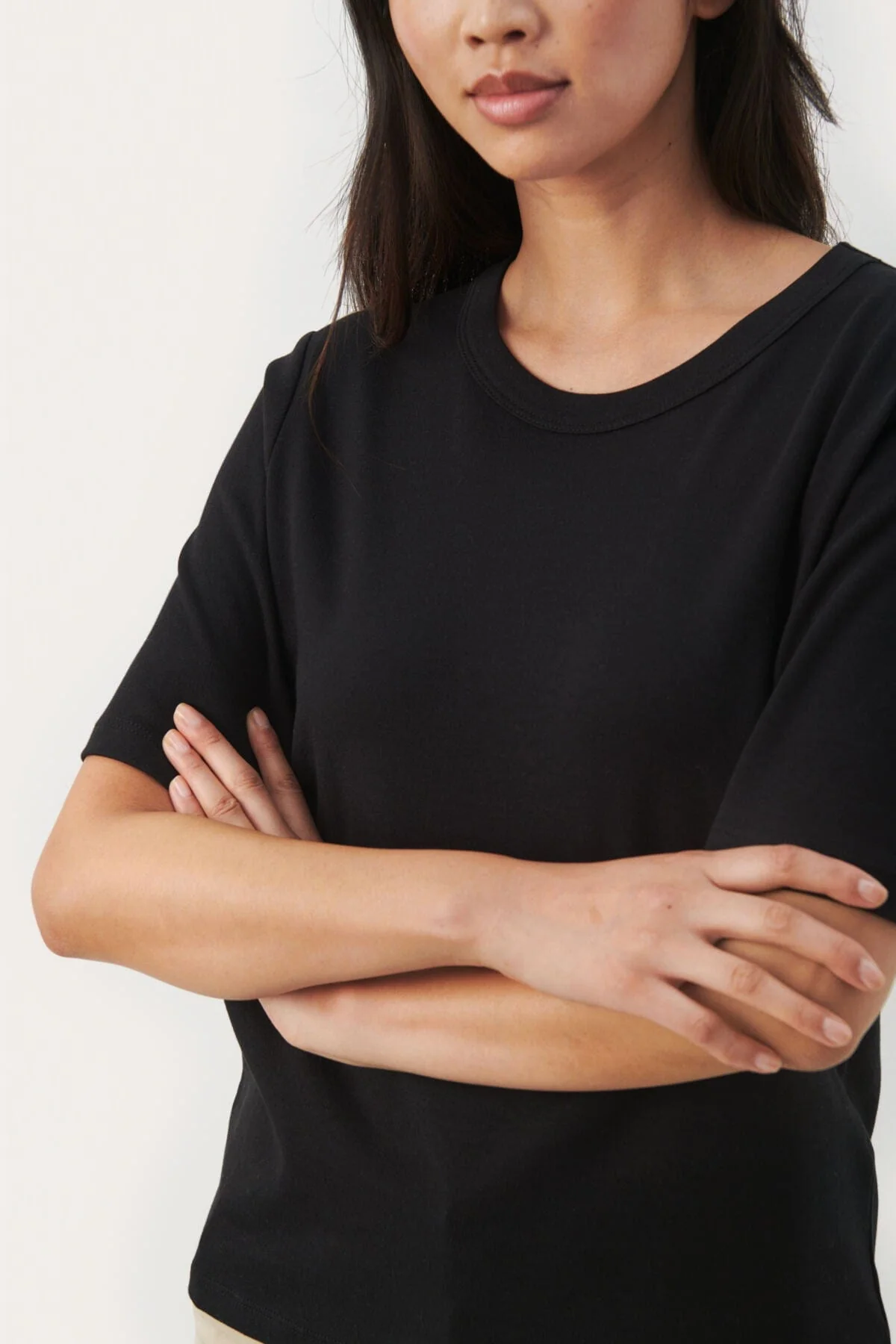 Ratanapw T-Shirt Black - Image 4