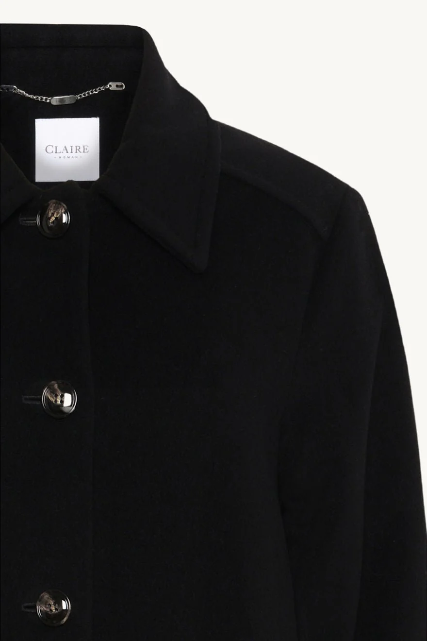 Opeia Outerwear Black - Image 3