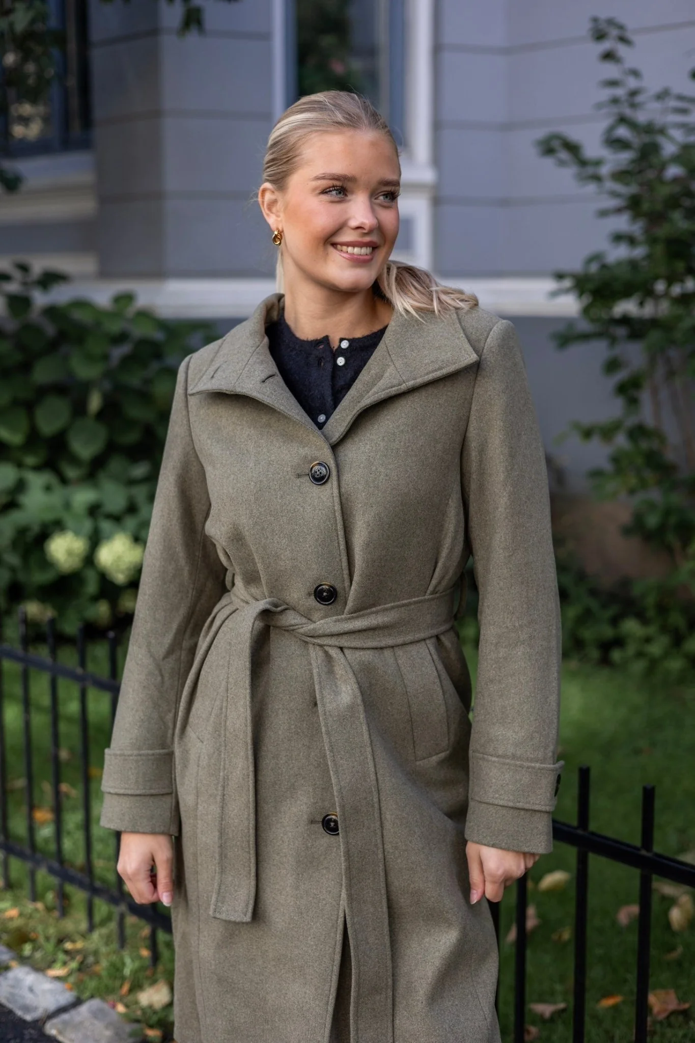 Lihannapw Outerwear Vetiver Melange - Image 4