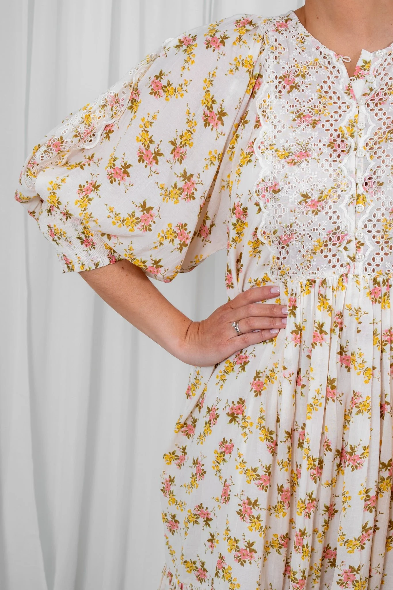 Cotton Slub Shift Dress Vinyl Wallpaper - Image 5
