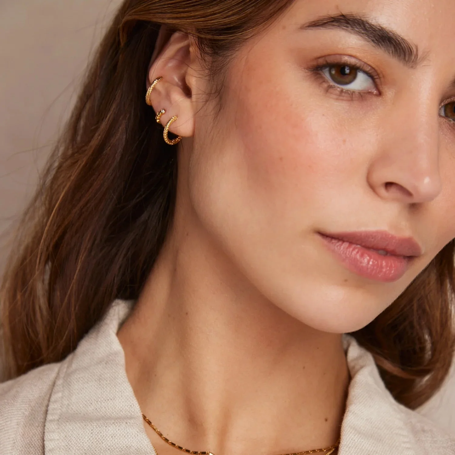 Snake Textured Ear Cuff Pale Gold - Image 2