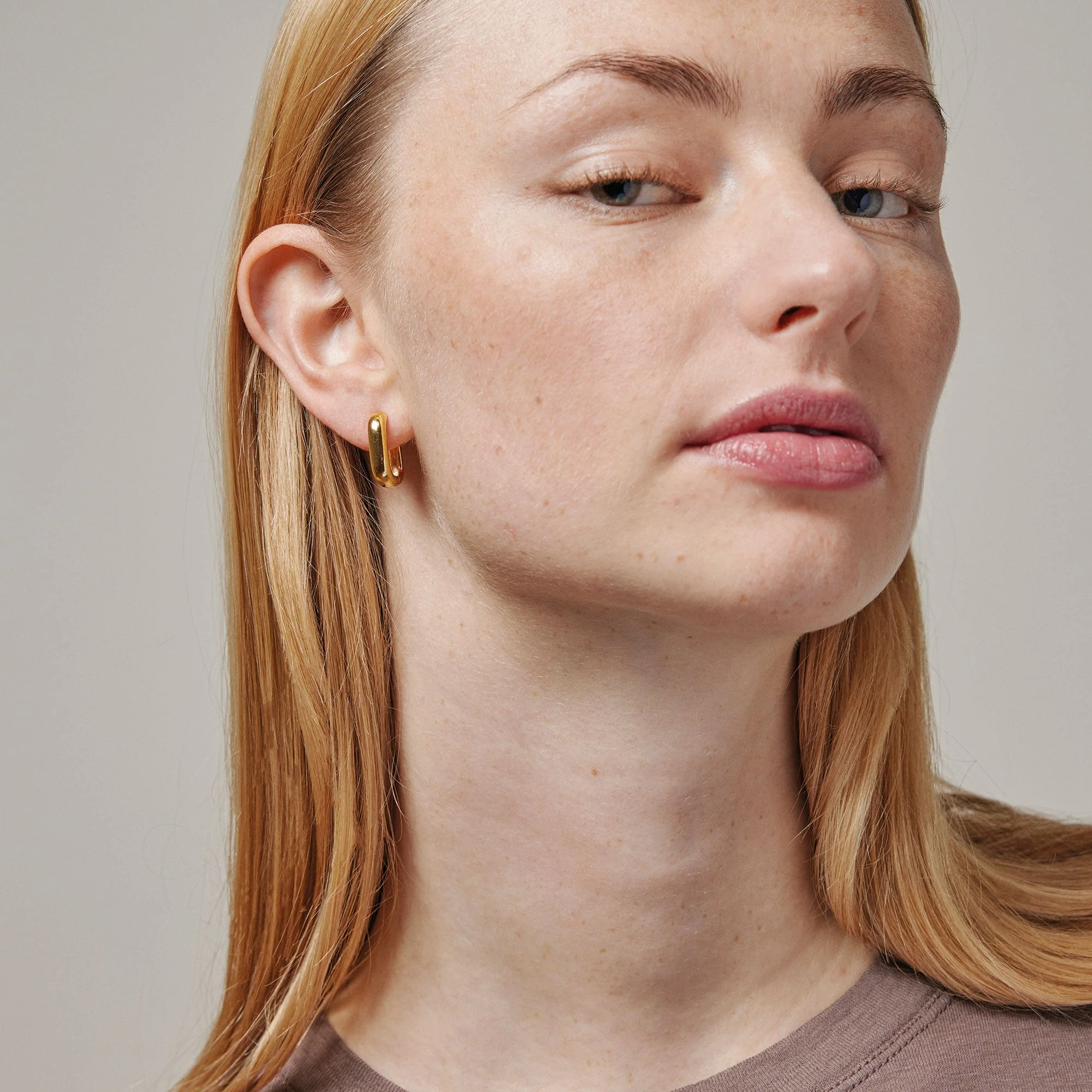 Square 18 Mm Earrings Gold - Image 2
