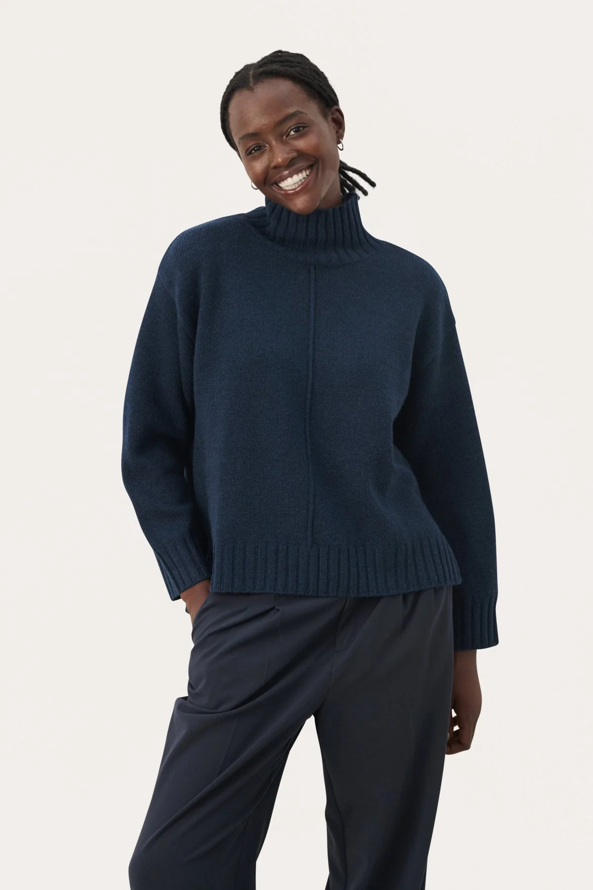Lilyepw Pullover Navy Blazer - Image 2