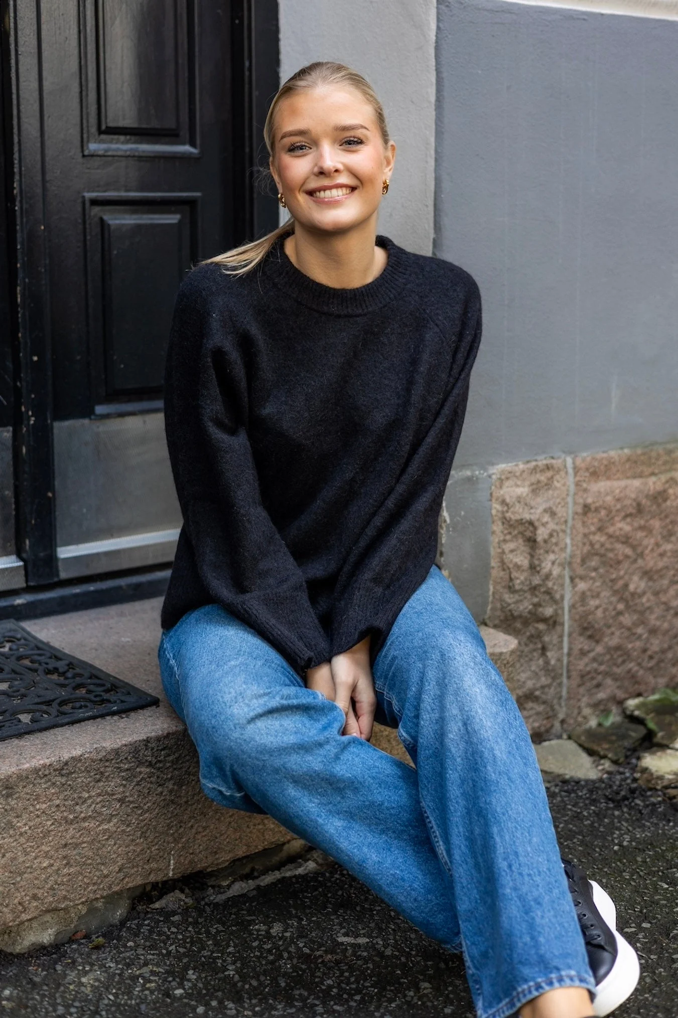 Lannapw Pullover Black - Image 4