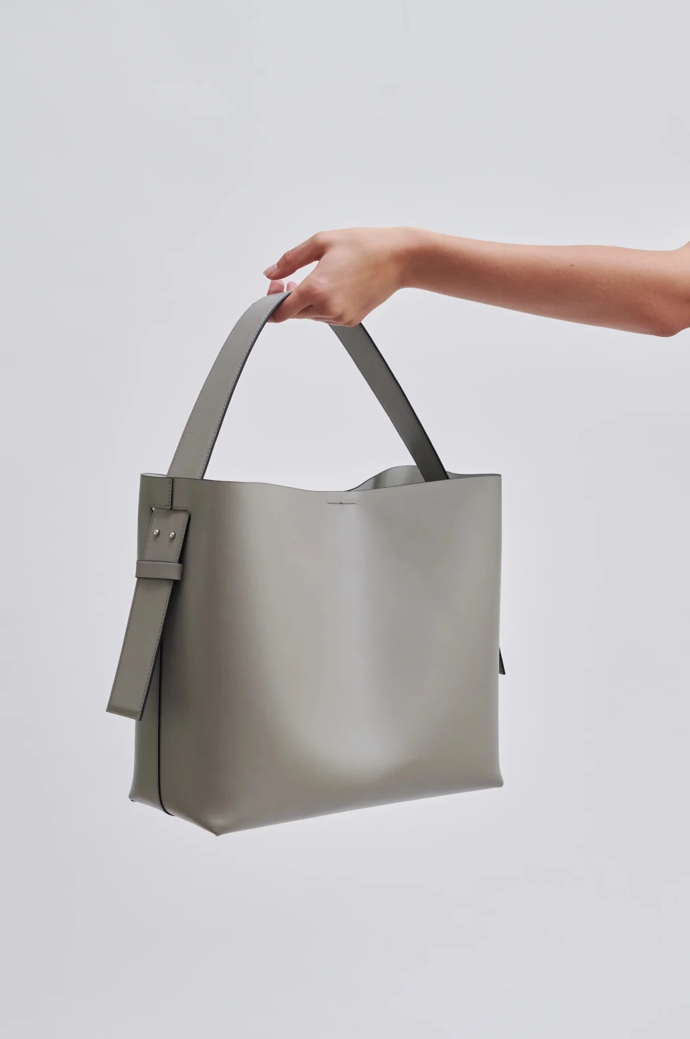 Leata Maxi Leather Bag Roasted Cashew - Image 4