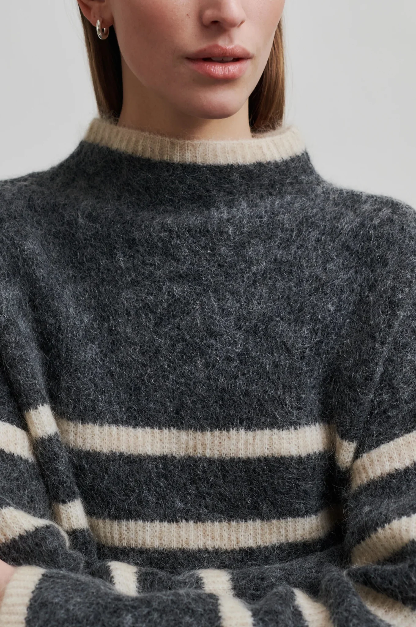 Ovalis Knit T-Neck Volcanic Ash - Image 8