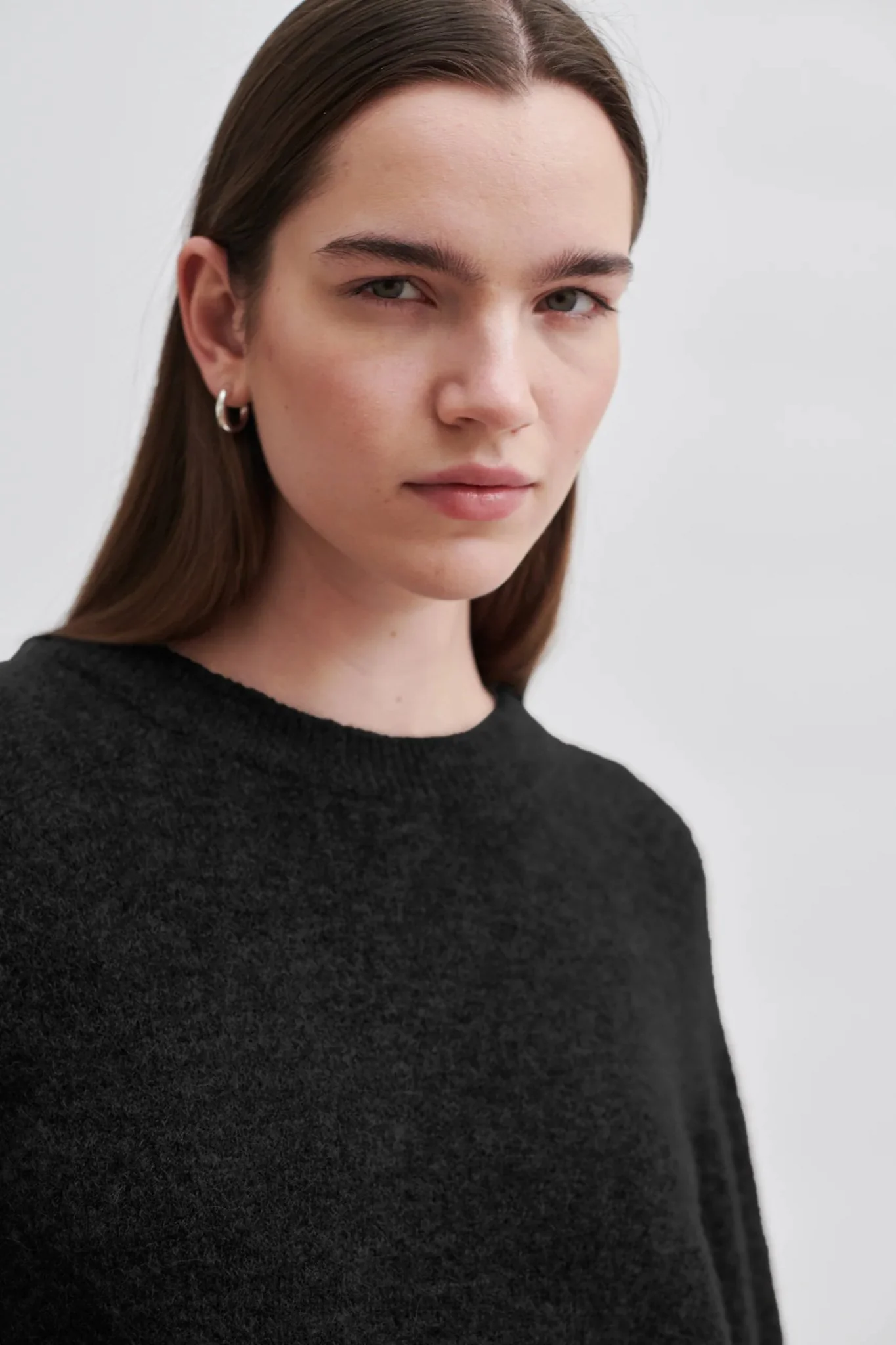 Brookline Knit Raglan O-Neck Black - Image 4