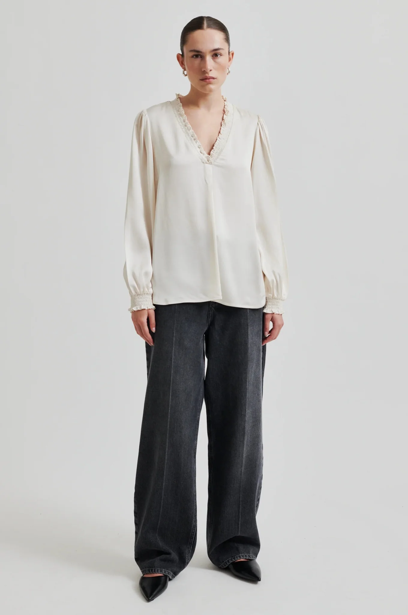 Bardi V-Neck Blouse Brazilian Sand - Image 6