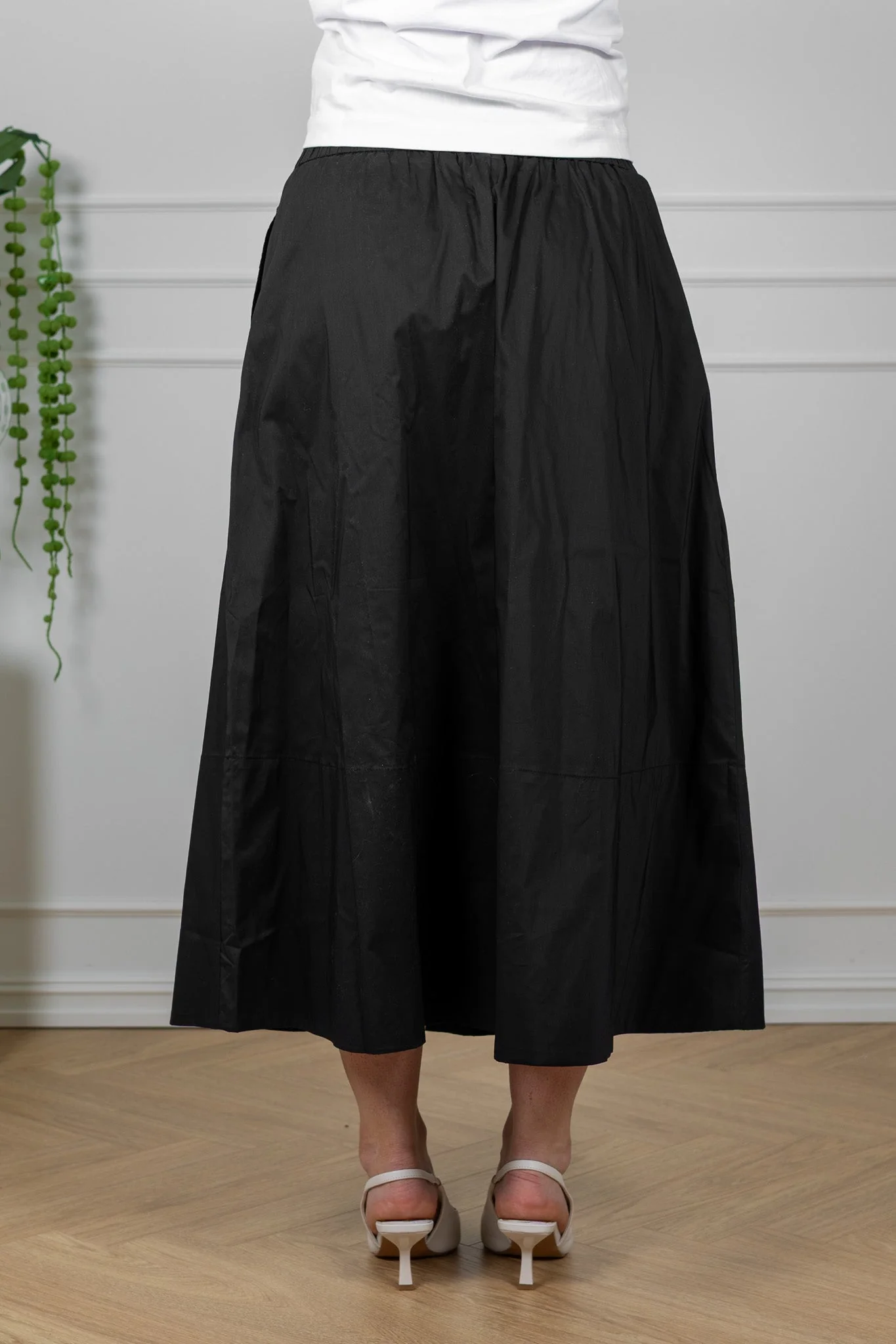 Yara Poplin Skirt Black - Image 6