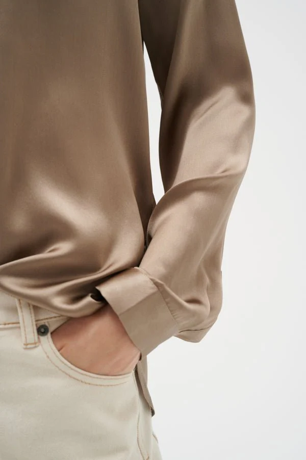Leonore Shirt Premium Desert Taupe - Image 8