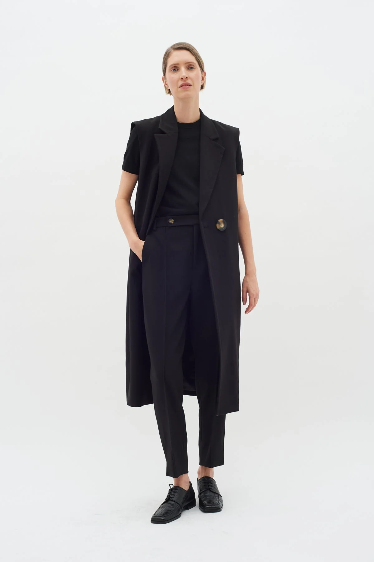 Kailiw Waistcoat Black - Image 2