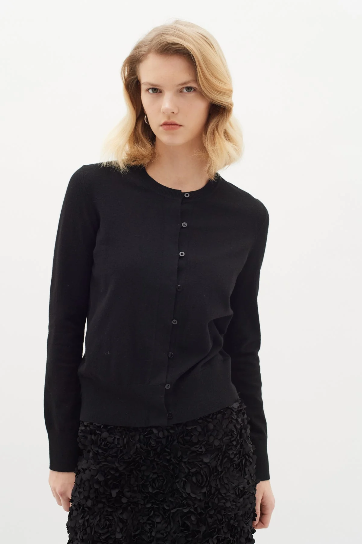 Kellsieiw Cardigan Black - Image 4