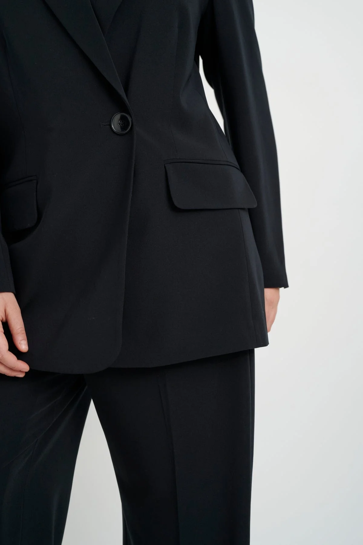 Adianiw Blazer - Image 6