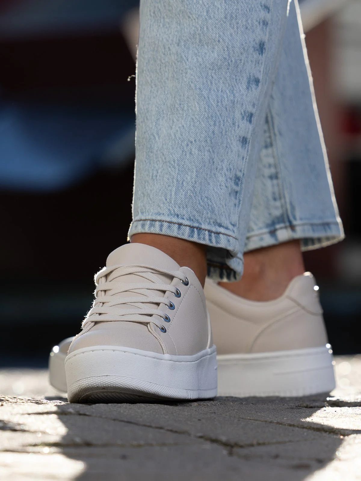 Gorbio Chunky Sneaker Beige - Image 4
