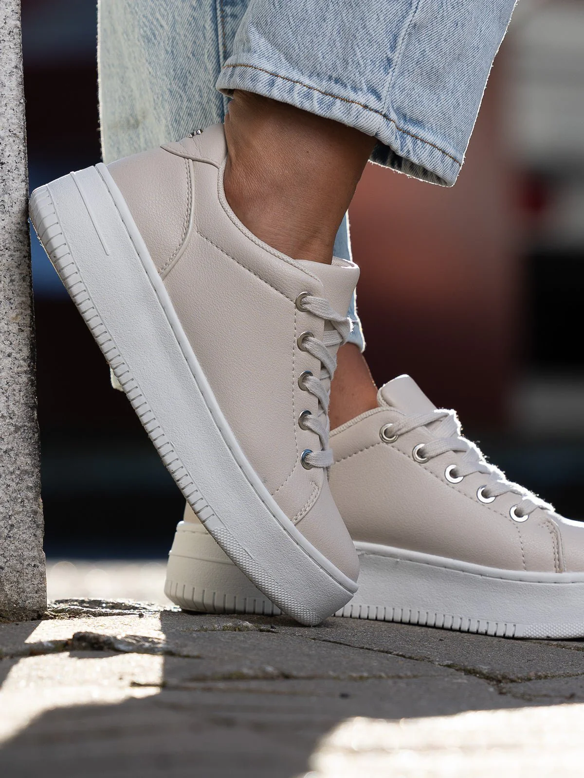 Gorbio Chunky Sneaker Beige - Image 7